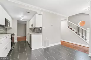 6410 Blarney Stone Ct, Springfield, VA 22152 - Photo 5