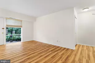 4917 Americana Dr, Annandale, VA 22003 - Photo 5