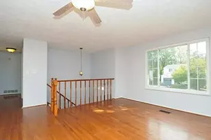 3012 Summershade Ct, Herndon, VA 20171 - Photo 3