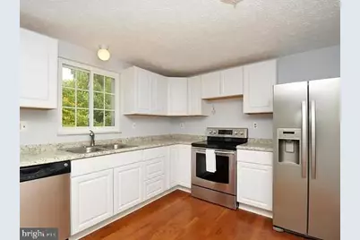 3012 Summershade Court, Herndon, VA 20171 - Photo 5