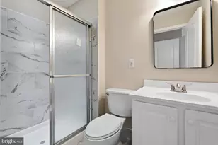 7608 Mcweadon Ln, Springfield, VA 22150 - Photo 39
