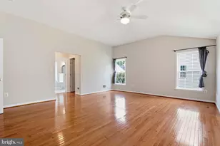 7608 Mcweadon Ln, Springfield, VA 22150 - Photo 29