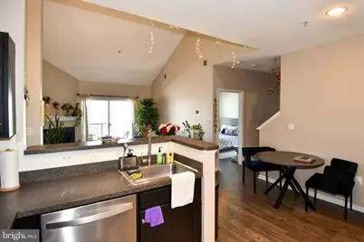 5121 Travis Edward Way #J, Centreville, VA 20120 - Photo 9