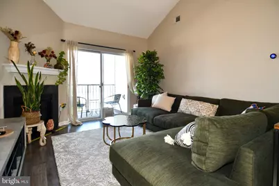 5121 Travis Edward Way #J, Centreville, VA 20120 - Photo 5