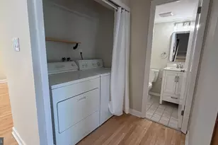 9506 Miranda Ct, Fairfax, VA 22031 - Photo 7