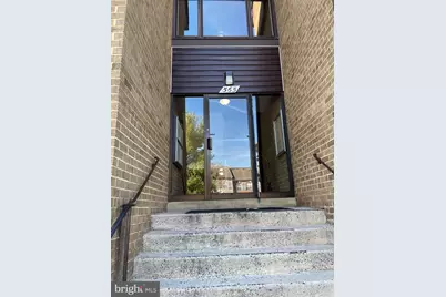 565 Florida Avenue #203, Herndon, VA 20170 - Photo 1