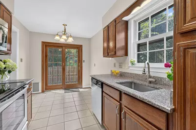 6050 Estates Drive, Alexandria, VA 22310 - Photo 9