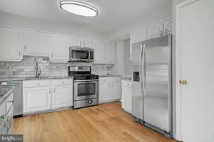 7763 Asterella Ct, Springfield, VA 22152 - Photo 15