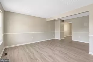 7065 Leewood Forest Dr, Springfield, VA 22151 - Photo 7