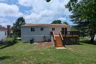 2929 Ashdown Forest Dr, Herndon, VA 20171 - Photo 3