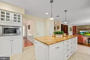 10915 Belgravia Ct, Great Falls, VA 22066 - Photo 13