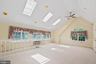 10915 Belgravia Ct, Great Falls, VA 22066 - Photo 31