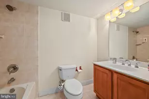 10915 Belgravia Ct, Great Falls, VA 22066 - Photo 53