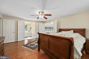 10915 Belgravia Ct, Great Falls, VA 22066 - Photo 27