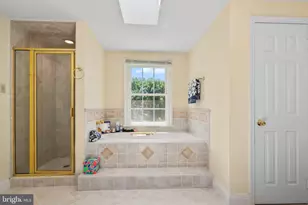 10915 Belgravia Ct, Great Falls, VA 22066 - Photo 29