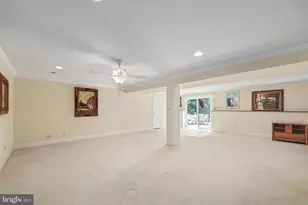 10915 Belgravia Ct, Great Falls, VA 22066 - Photo 45