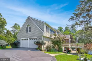 10915 Belgravia Ct, Great Falls, VA 22066 - Photo 59