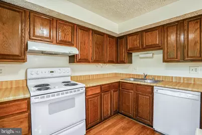 11504 Ivy Bush Court, Reston, VA 20191 - Photo 5