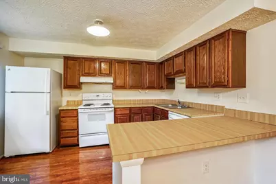11504 Ivy Bush Court, Reston, VA 20191 - Photo 3