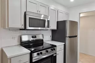 11600 Stoneview Square, Reston, VA 20191 - Photo 17