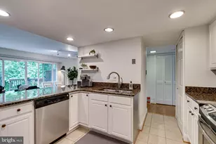 11016 Saffold Way, Reston, VA 20190 - Photo 9