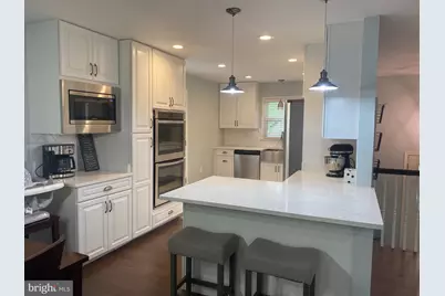 7705 Carrleigh Parkway, Springfield, VA 22152 - Photo 9