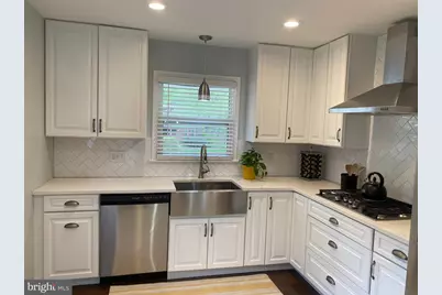 7705 Carrleigh Parkway, Springfield, VA 22152 - Photo 11