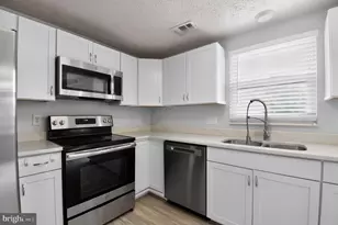 8307 Pondside Terrace, Alexandria, VA 22309 - Photo 15
