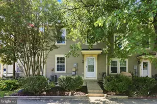 14352 Havener House Ct, Centreville, VA 20120 - Photo 1