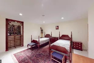 9710 Middleton Ridge Rd, Vienna, VA 22182 - Photo 21