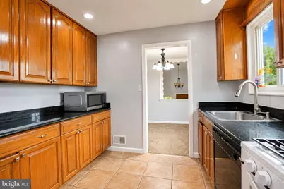 5712 Ash Drive, Springfield, VA 22150 - Photo 11