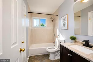 5712 Ash Dr, Springfield, VA 22150 - Photo 13