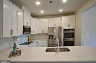 238 Van Buren St, Herndon, VA 20170 - Photo 5