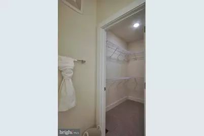 238 Van Buren Street #13, Herndon, VA 20170 - Photo 15