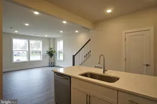 238 Van Buren St, Herndon, VA 20170 - Photo 9
