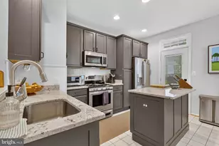 6937 Gourock Ct, Alexandria, VA 22315 - Photo 13