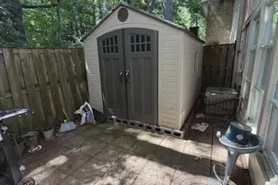 4429 Forest Glen Ct, Annandale, VA 22003 - Photo 3