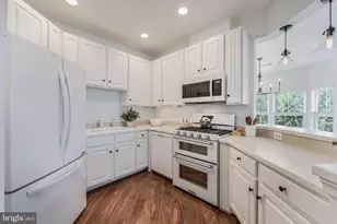 2931 Deer Hollow Way, Fairfax, VA 22031 - Photo 9