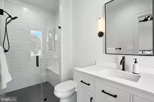 1200 Jossie Ln, McLean, VA 22102 - Photo 31