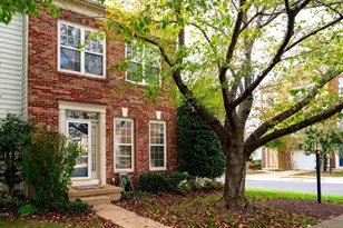 6335 Summer Moon Ln, Alexandria, VA 22312 - Photo 3