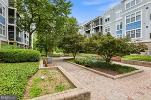 5565 Seminary Rd, Falls Church, VA 22041 - Photo 3