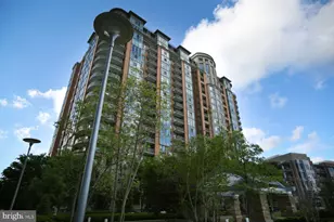 8220 Crestwood Heights Dr, McLean, VA 22102 - Photo 9