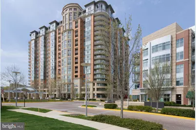 8220 Crestwood Heights Drive #1504, McLean, VA 22102 - Photo 3