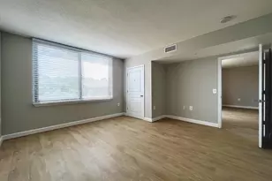 2451 Midtown Ave, Alexandria, VA 22303 - Photo 13