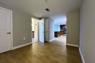 2451 Midtown Ave, Alexandria, VA 22303 - Photo 11