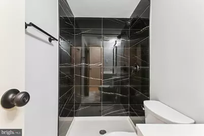 4904 Chanticleer Avenue, Annandale, VA 22003 - Photo 23