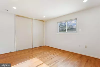 4904 Chanticleer Avenue, Annandale, VA 22003 - Photo 11