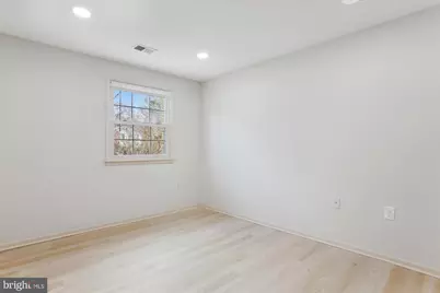 4904 Chanticleer Avenue, Annandale, VA 22003 - Photo 21