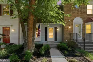 14462 Four Chimney Dr, Centreville, VA 20120 - Photo 1