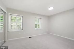 14462 Four Chimney Dr, Centreville, VA 20120 - Photo 25